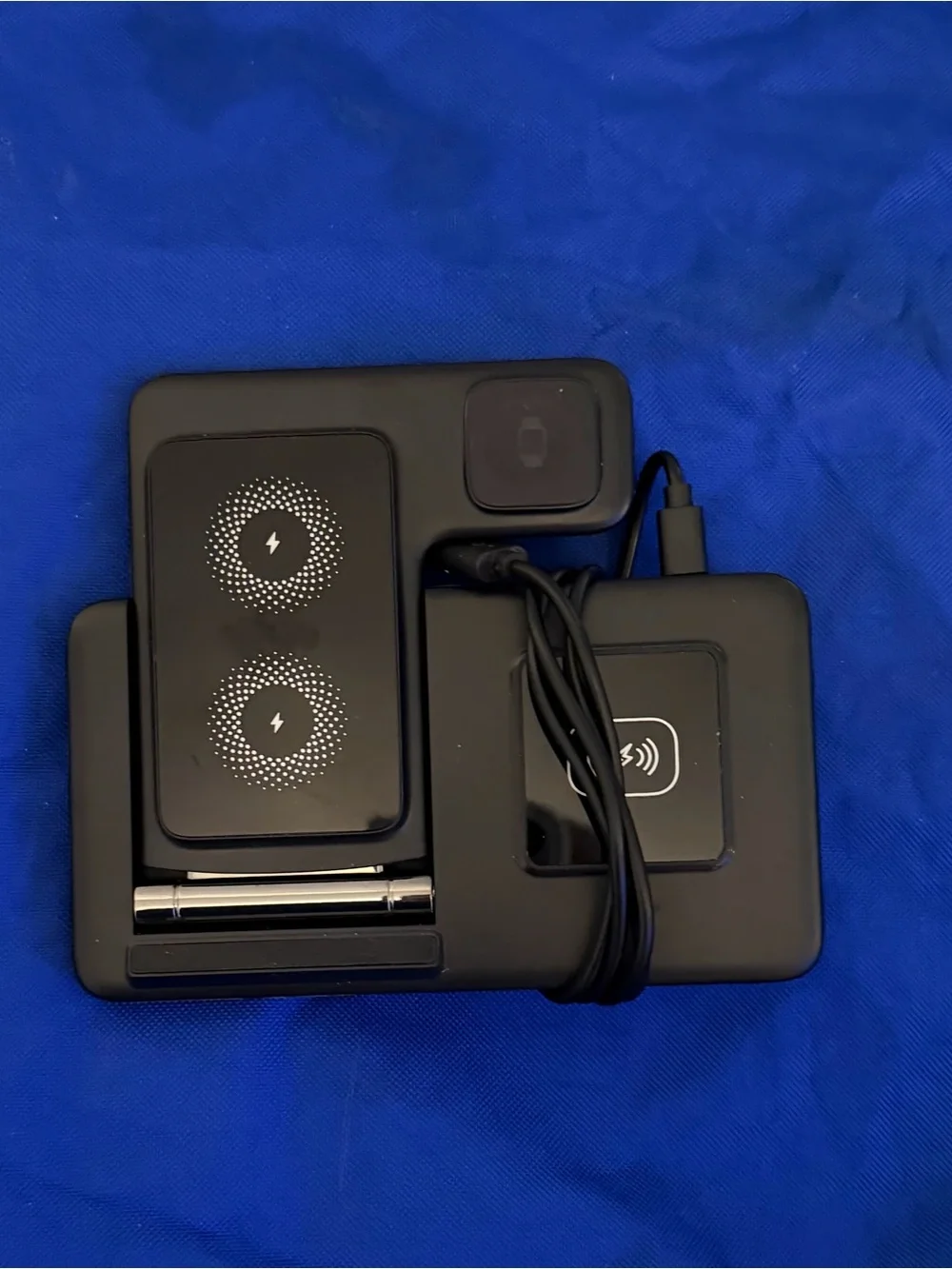3 in 1  Black Multi-Device Wireless Charging Station